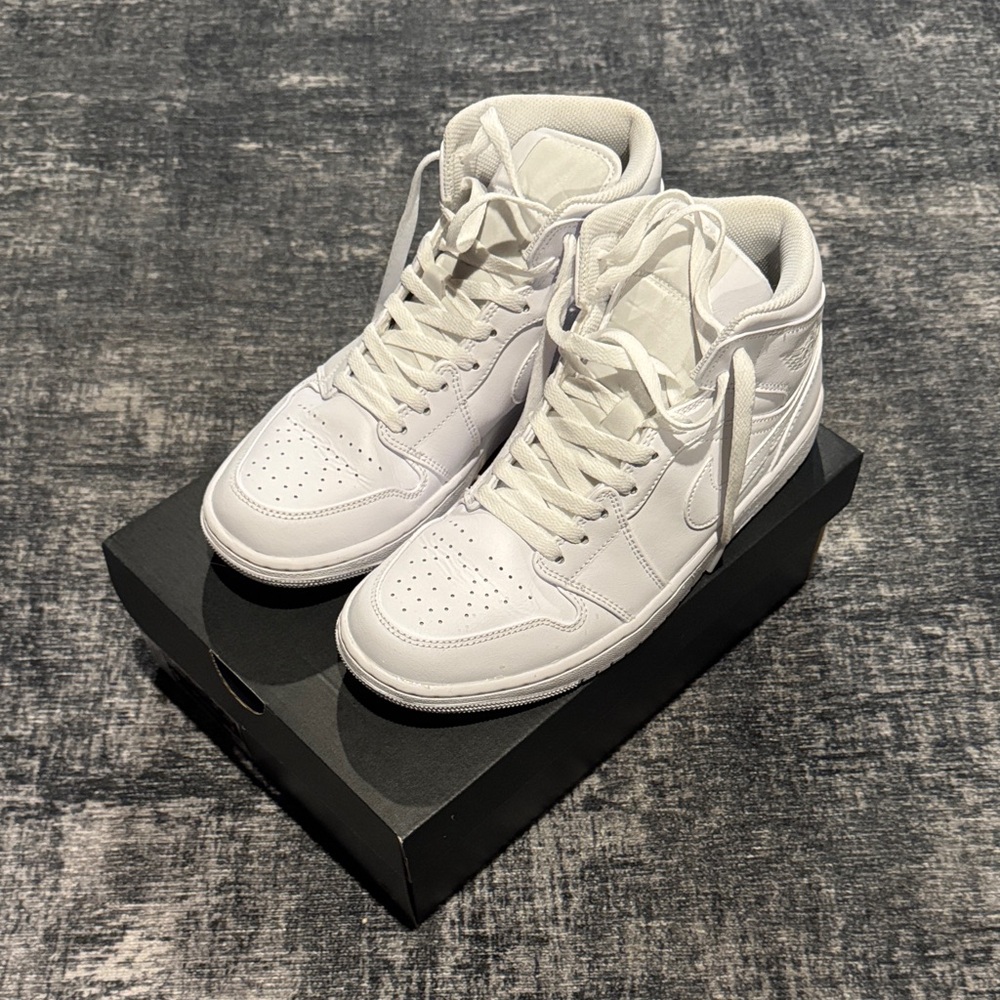 Air Jordan 1 Mid